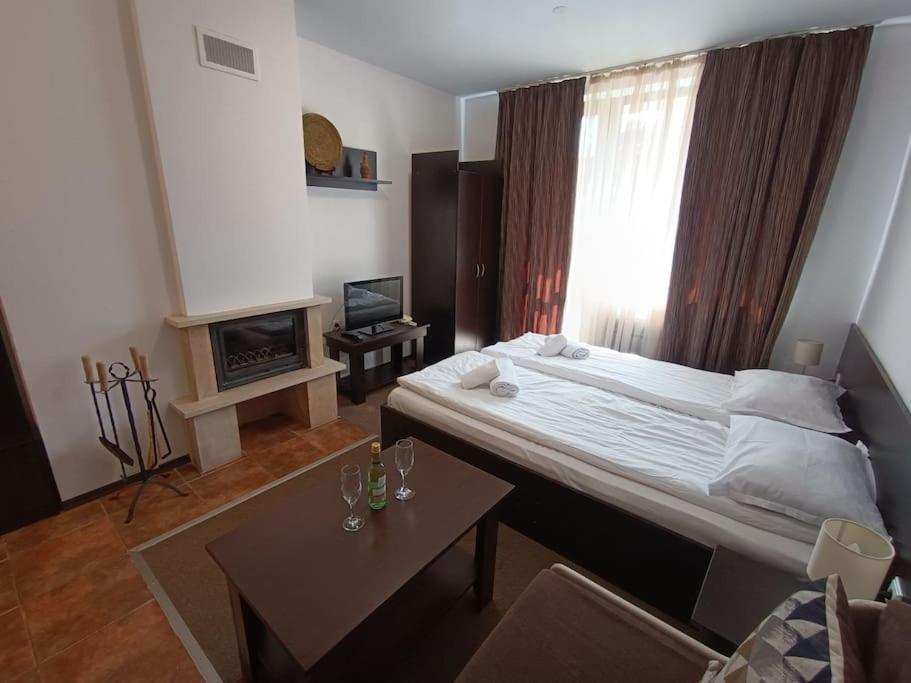 Студио В Хотел Мария Антоанета Bansko Eksteriør bilde